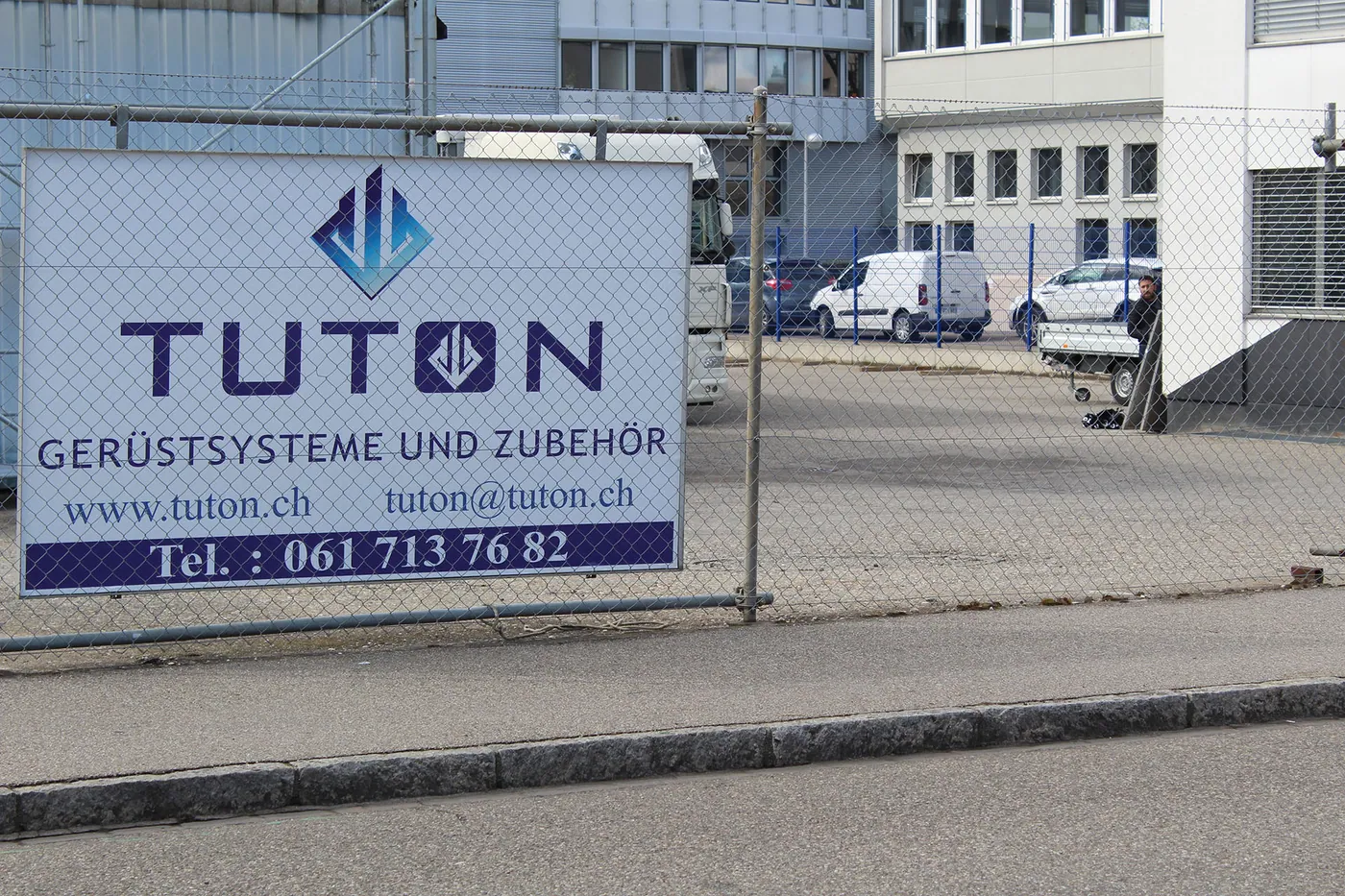 Tuton Metal Sarl eröffnet zweites großes Lager in der Schweiz – in Basel!